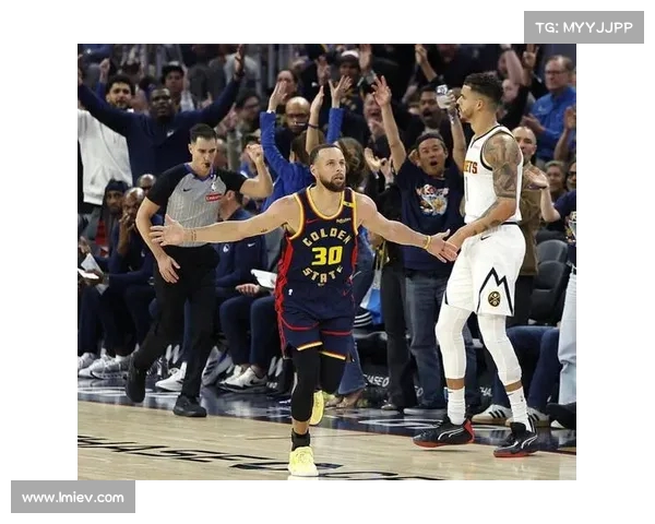 勇士队防守端压迫成功,限制对手发挥 勇士队防守端压迫成功,限制对手发挥