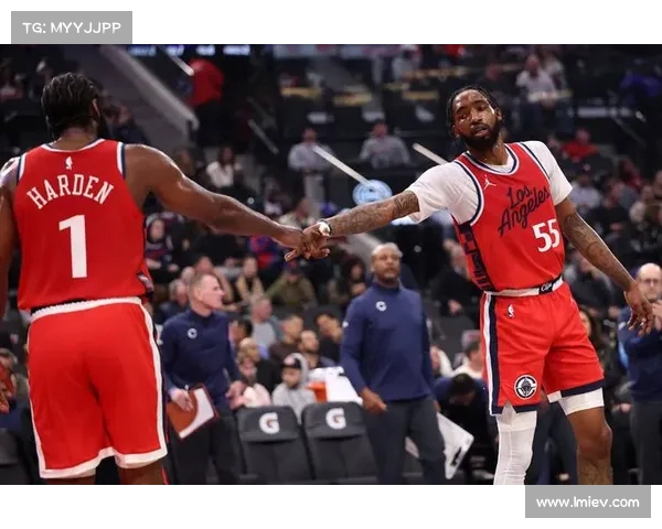 快船队压倒性胜利，轻松击败对手