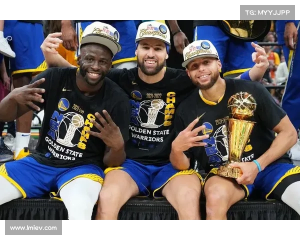 水花兄弟的未来定局:美元合同锁定勇士生涯,传奇延续(水花兄弟是指哪两名球星) 水花兄弟的未来定局:美元合同锁定勇士生涯,传奇延续(水花兄弟是指哪两名球星)