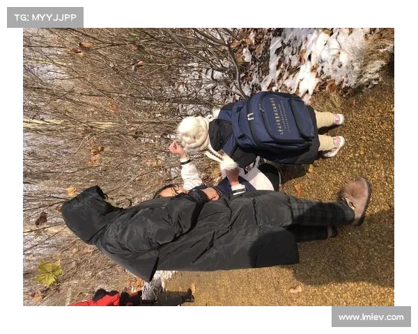 母亲带女儿男同学登山,意外的“生命课”在荒野中展开 母亲带女儿男同学登山,意外的“生命课”在荒野中展开
