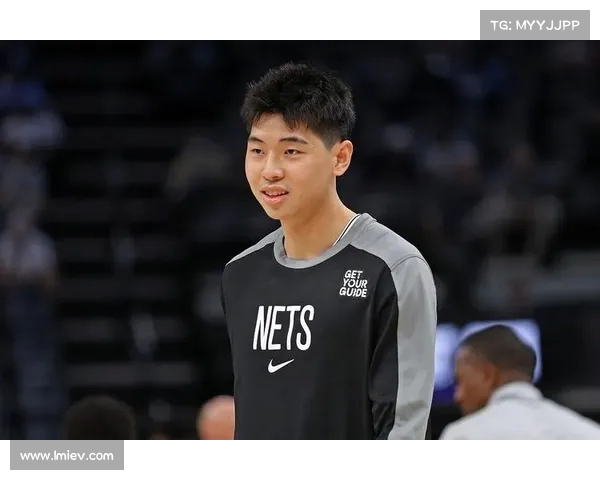 短暂高光时刻!崔永熙半内轰进两记三分却意外被换下(崔永俊个人资料) 短暂高光时刻!崔永熙半内轰进两记三分却意外被换下(崔永俊个人资料)