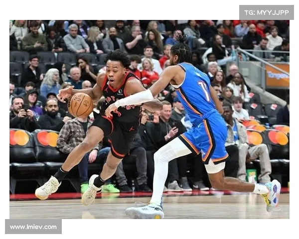 雷霆队爆发性胜利，球迷为之疯狂