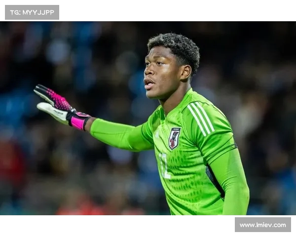 从失意到奋进：铃木彩艳亚洲杯的挑战与自我突破(铃木丽彩参数)