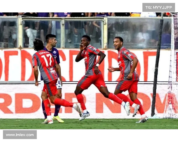 意大利足球甲级联赛佛罗伦萨博纳文图拉远射破门